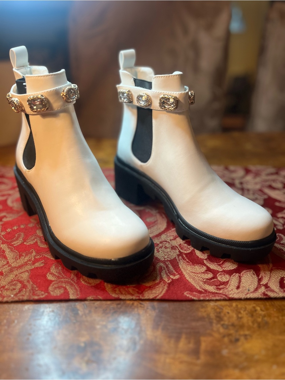 White Steve Madden Amulet Chelsea Boots. Black Block Heel w jeweled ankle strap.